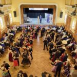 Taneční lekce středoškoláků v Národním domě