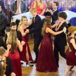 Taneční lekce středoškoláků v Národním domě