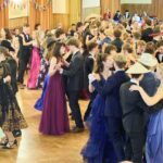 Taneční lekce středoškoláků v Národním domě