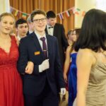 Taneční lekce středoškoláků v Národním domě