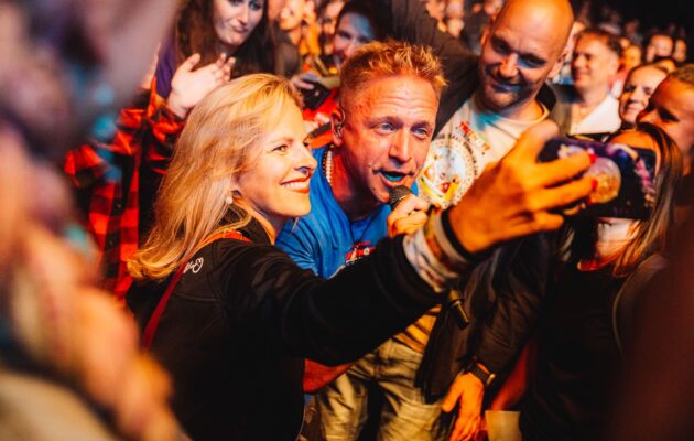 FOTO: Druhý den festivalu TrutnOFF s premiérou Tomáše Kluse