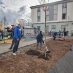 Sázení stromů v Trutnově na památku Olgy Havlové