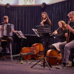 Festival Devět bran nabízí přednášku rabína, divadlo i židovskou zpěvačku