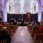 Festival Devět bran nabízí přednášku rabína, divadlo i židovskou zpěvačku