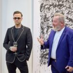 Malíř Maxim z Los Angeles pronikl do Uffa propojením kaligrafie s abstrakcí