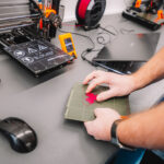 Kamión předělaný na třídu ukázal žákům moderní technologie