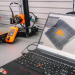 Kamión předělaný na třídu ukázal žákům moderní technologie