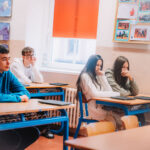 Kamión předělaný na třídu ukázal žákům moderní technologie