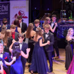 Velká prodloužená na tanečních v Uffu