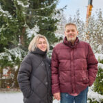 Ze zahrady na náměstí. Trutnov už má v centru města vánoční strom