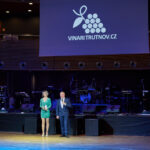 FOTO: Přátelé dobrého vína se sešli na bále v Uffu