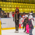 Škola bruslení: závěrečná lekce s karnevalem masek
