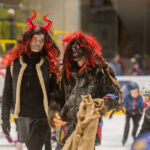 Škola bruslení: závěrečná lekce s karnevalem masek