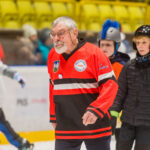 Škola bruslení: závěrečná lekce s karnevalem masek