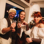 Vánoční besídka kapel Jakž Takž a S-Band ve Lhotě - téma Středověk