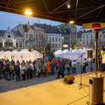 FOTO: Vánoční trhy na Krakonošově náměstí. Co vás zaujalo?