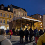 FOTO: Vánoční trhy na Krakonošově náměstí. Co vás zaujalo?