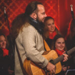 FOTO: Vánoce v lednu aneb Richard Krajčo se sborem vystoupil v kostele