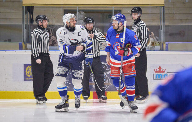 Hokejisté Trutnova a Litomyšle nedohráli druhé čtvrtfinále kvůli díře v ledu