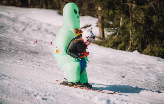 FOTO: Karnevalová tečka za lyžařskými oslavami