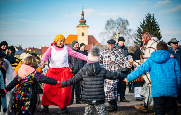FOTO: Pilníkov se umí bavit aneb Tradice masopustu stále žije!