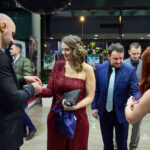 Ples MFK: Šoumen Švancara, tanečnice Vondráčková a zpěvák Ztracený