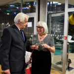 Ples MFK: Šoumen Švancara, tanečnice Vondráčková a zpěvák Ztracený