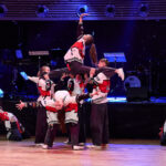 Ples MFK: Šoumen Švancara, tanečnice Vondráčková a zpěvák Ztracený