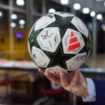 Ples MFK: Šoumen Švancara, tanečnice Vondráčková a zpěvák Ztracený