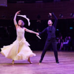 Ples MFK: Šoumen Švancara, tanečnice Vondráčková a zpěvák Ztracený