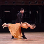 Ples MFK: Šoumen Švancara, tanečnice Vondráčková a zpěvák Ztracený