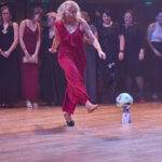 Ples MFK: Šoumen Švancara, tanečnice Vondráčková a zpěvák Ztracený