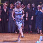 Ples MFK: Šoumen Švancara, tanečnice Vondráčková a zpěvák Ztracený