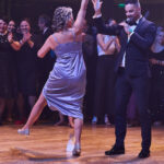 Ples MFK: Šoumen Švancara, tanečnice Vondráčková a zpěvák Ztracený