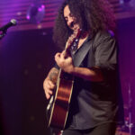 Ples MFK: Šoumen Švancara, tanečnice Vondráčková a zpěvák Ztracený