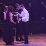 Ples MFK: Šoumen Švancara, tanečnice Vondráčková a zpěvák Ztracený