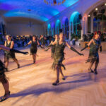 FOTO: Návrat do dvacátých let. Ples zahájil kulaté lyžařské oslavy