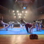 FOTO, VIDEO: Městský ples nabídl i vystoupení CZirkidz Company