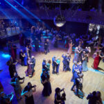 FOTO, VIDEO: Městský ples nabídl i vystoupení CZirkidz Company