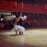 FOTO, VIDEO: Městský ples nabídl i vystoupení CZirkidz Company