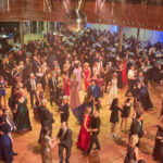 FOTO, VIDEO: Městský ples nabídl i vystoupení CZirkidz Company