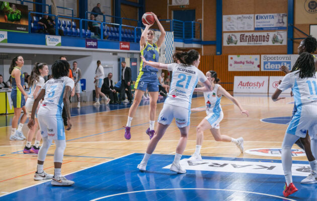 Basketbal, Chance ŽBL, 2. čtvrtfinále: Trutnov - USK Praha (65:106)