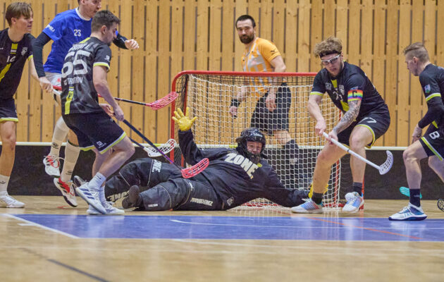 Konec sezony pro florbalisty. Trutnov nestačil na pražskou Slavii