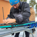 Lesáci na Vasově běhu se stříbrným jubilantem učitelem Kejklíčkem