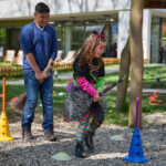 FOTO: Filmové hvězdy ze světa kouzel bavily na SVČ, u dětí vyhrál Shrek