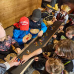 FOTO: Filmové hvězdy ze světa kouzel bavily na SVČ, u dětí vyhrál Shrek