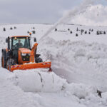Frézování cesty mezi Výrovkou a Luční boudou