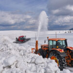 Frézování cesty mezi Výrovkou a Luční boudou