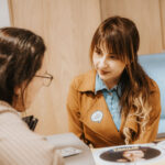 Listování v Trutnově s Tomášem Šebkem o knize Objektivní nález: Moje nejtěžší mise