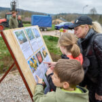 Ve Voletinách přibylo 35 ovocných stromů, se sázením pomáhaly děti